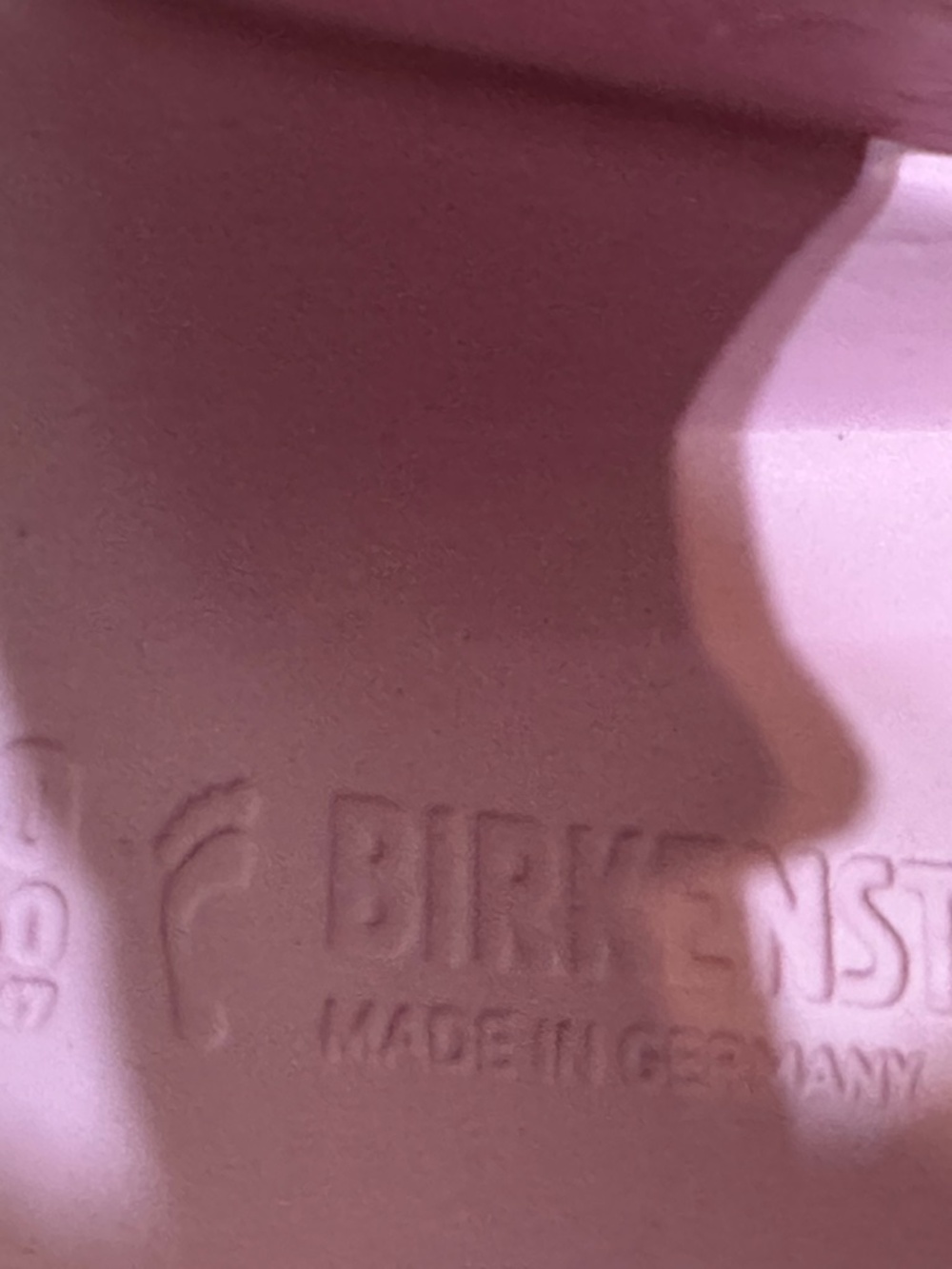 Birkenstock Arizona EVA sandals in the shade Fondant Pink. Womens - Picture 4 of 7